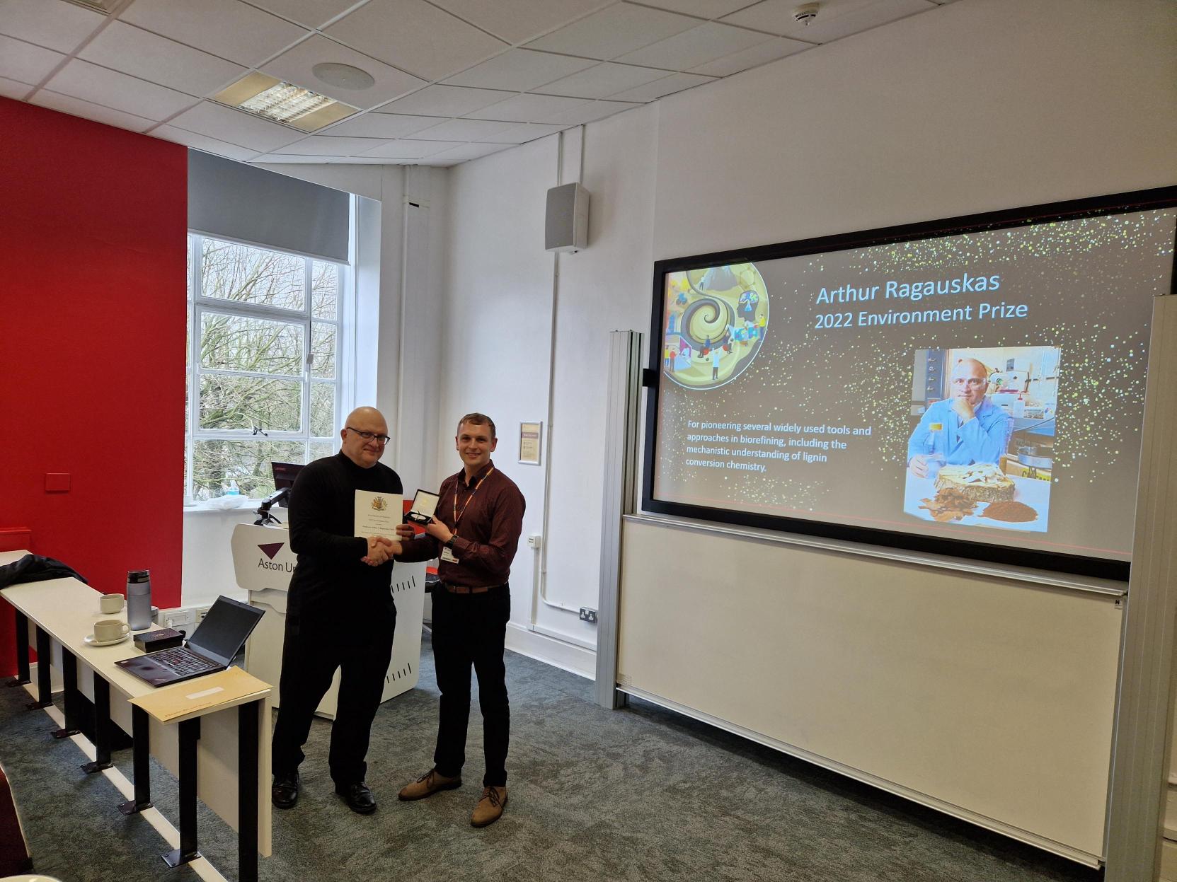 CRC Prof Ragauskas gives invited talks as part of RSC Environment Prize ...